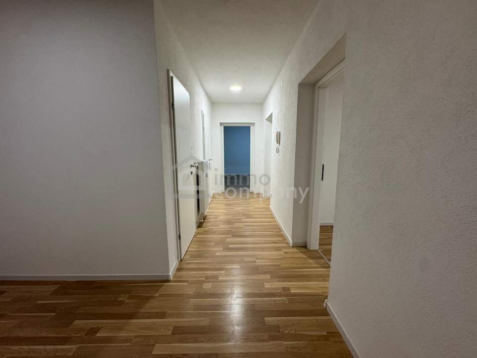 Erstbezug nach Renovierung – Moderne 2-Zimmer-Wohnung mit Loggia und Garage in Niklasdorf