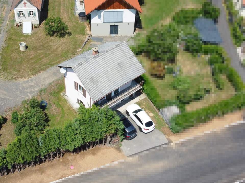 Älteres Kleinwohnhaus mit Potenzial samt Südbalkon