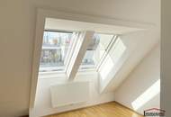 HOFSEITIG - Schöne 4-Zimmerdachgeschosswohnung mit Terrasse und Klimaanlage!