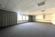 Exklusiver und freistehender Firmenstandort mit Büro, Lager und Stellplätzen zu mieten.