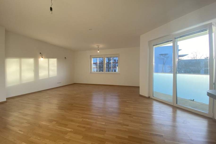 Zehnerviertel, Bahnhofsnähe!!! ABENDSONNE!!! Großzügige 2 Zimmer Wohnung mit Loggia!!!, Wohnung-miete, 949,01,€, 2700 Wiener Neustadt(Stadt)