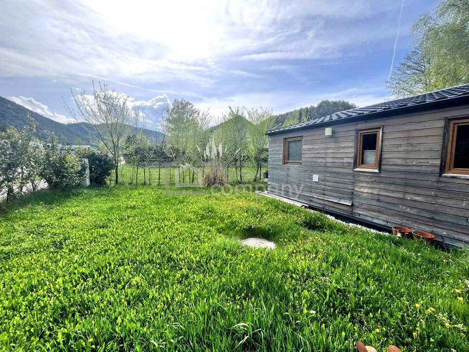 Wo Holz atmet und die Seele ruht – Ihr Zuhause auf einer Ebene