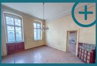 Sanierungsbedürftige gut aufgeteilte 2 Zimmer Wohnung