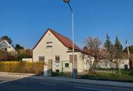 "Baugrund Lobau - schönes Eckgrundstück mit Altbestand"
