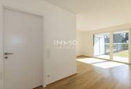 Luxus in den Weinbergen! Exklusive Erstbezug Gartenwohnung mit privatem Pool und Poolhaus!