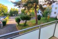 Absolute Grün- und Ruhelage! Gebraucht. Gepflegt. Geliebt! Perfekt aufgeteilte 3-Zimmer + separate Küche / 2 Balkone / Viele Möglichkeiten! Ruhig wohnen, gut leben!