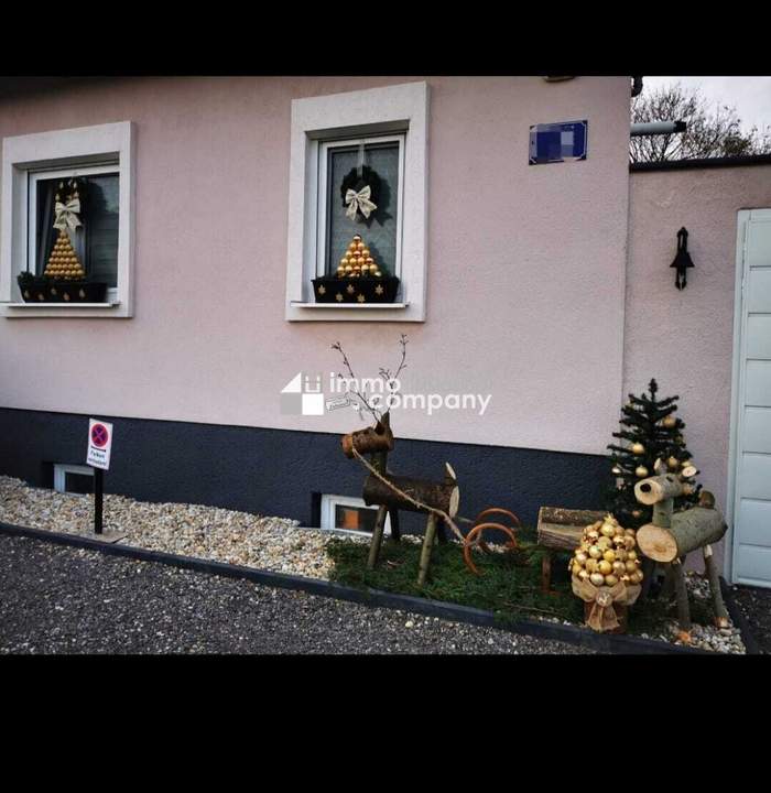 HIER LÄSSTS SICH AUF EINER EBENE WOHNEN - Bungalow mit Wohlfühlgarten und großem Parkplatz