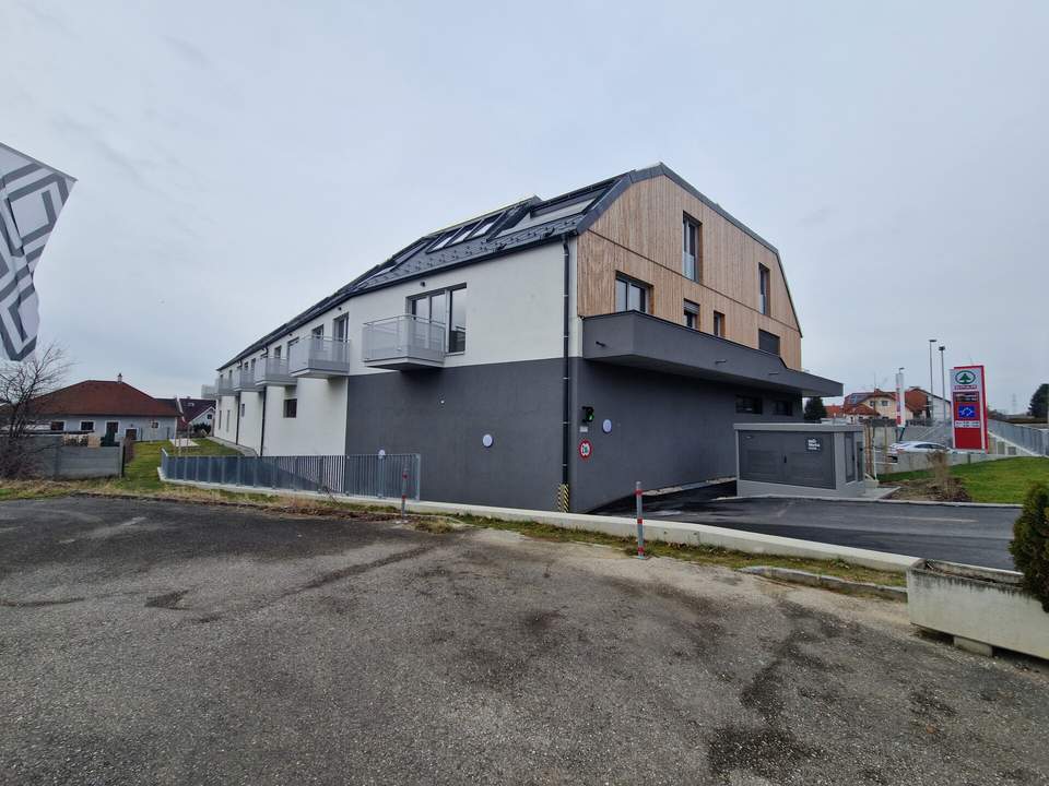 BEFRISTETE PREISREDUKTION: TOLLE BALKONWOHNUNG MIT MORGENSONNE - PROVISIONSFREI - ÜBERGABE ERFOLGT BEZIEHBAR UND SCHLÜSSELFERTIG INKL. BAD UND OPTIONAL MIT TIEFGARAGENPARKPLATZ