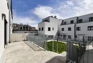 EXKLUSIVES TOWNHAUS (272 m² Wohnfläche) MIT POOL AUF EIGENGRUND IN WEIDLING – NATURNAHES WOHNEN MIT STIL