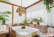 Auvorstadt: Helle 3-Zimmer-Wohnung mit Loggia, Schwedenofen & Parkplatz!