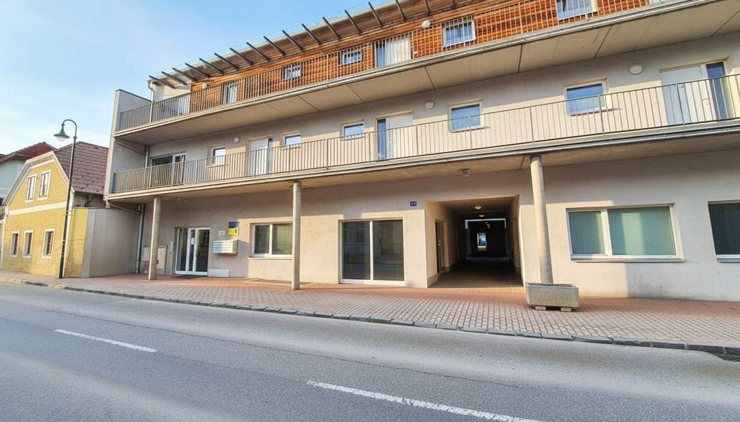 Zentral gelegenes Geschäftslokal im Edelrohbau in Hofstetten – PROVISIONSFREI