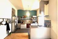 KLASSISCHES ALTBAUAPARTMENT MIT BALKON