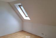 Schöne 2 Zimmer Dachgeschosswohnung mit Blick über Wildon
