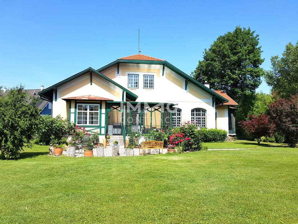 Französisches Jagd-Chalet – nur 30 Minuten von Wien: 2.480 m² Grundstück in unverbaubarer Ruhelage