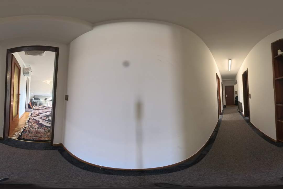 "4-Zimmer-Dachterrassenwohnung mit 2 Terrassen &amp; Mieteinnahmen bis Ende 2026"