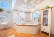 Bergblick &amp; Lifestyle - Modernes Wohnen im Dachgeschoß in Neumarkt am Wallersee