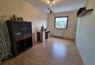 Geräumige 3-Zimmer-Erdgschosswohnung mit großer Einzelgarage!