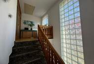 *** Gemeinschaftsprojekt oder Investment? Zwei Häuser, sechs Stellplätze, großes Grundstück in Toplage! ***