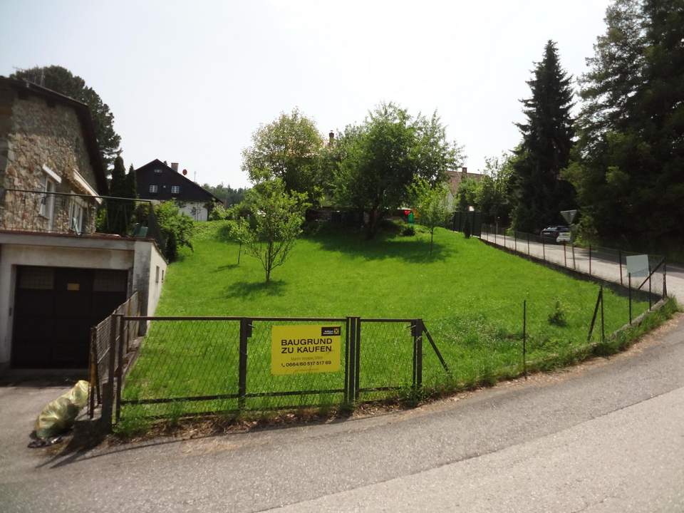 LEISTBARER BAUGRUND IN ZENTRUMSLAGE, OHNE BAUZWANG, AUFSCHLIESSUNG BEZAHLT!