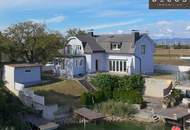 EXKLUSIVES SEEHAUS MIT EIGENEM STEG