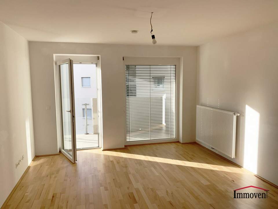 Nette 2-Zimmerwohnung mit großem Balkon