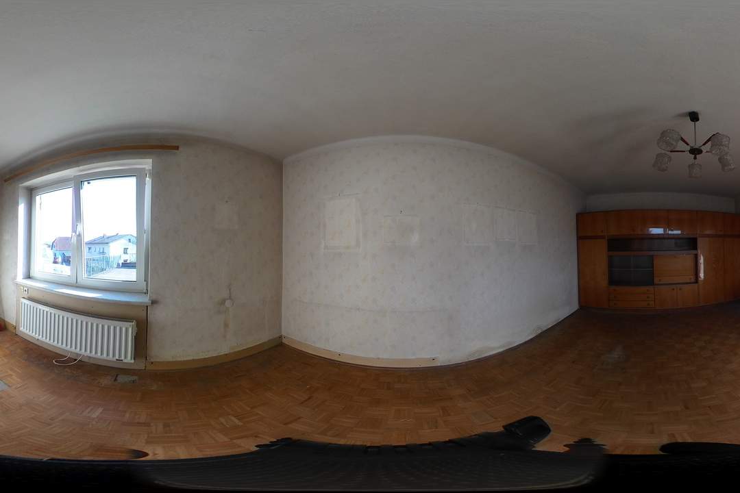 Zweigenerationenhäuser in zentraler Güssinger Lage