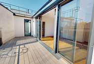 Helle, exklusive 4-Zimmer-Maisonette-Dachgeschosswohnung mit großer Terrasse und Klimaanlage