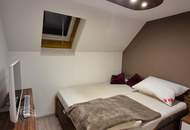 SCHÖNE, ZENTRALE DACHGESCHOSSWOHNUNG MIT SÜDBALKON