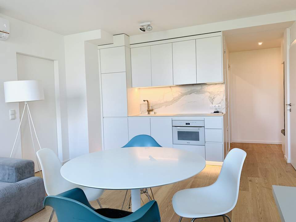 Chic & cosy- Dachgeschoßwohnung beim AKH