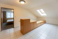 Einfamilienhaus mit Keller, Garage und Pool!