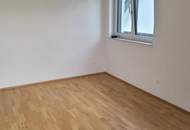 2 Zimmer-Dachgeschosstraum in Ruhelage mit 13 m² Terrasse