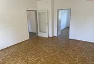 Lichtdurchflutete 77 m² Wohnung mit Balkon in ruhiger Lage !!!