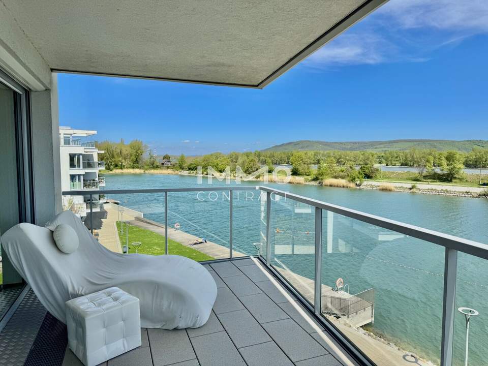 Blue Horizon Living: Harmony by the Waterline - Luxus Living direkt am Wasser