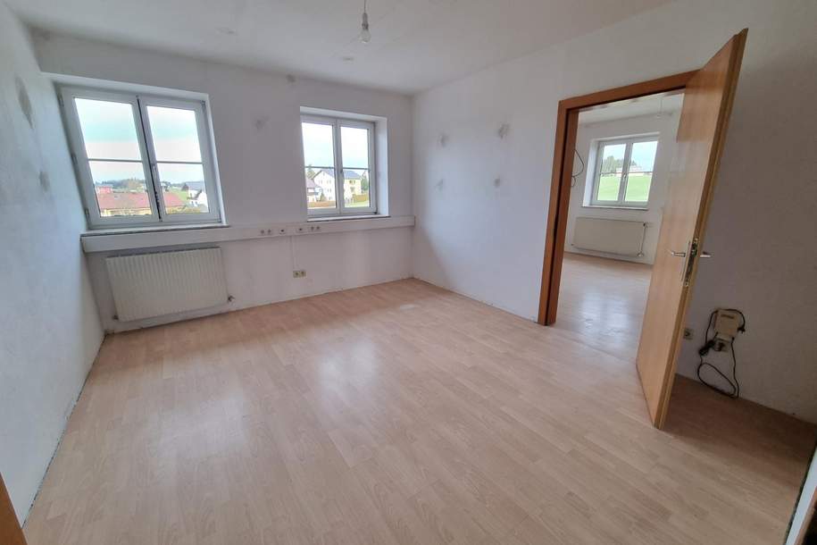 Lichtdurchflutetes Bürogebäude – ideal für Praxis oder Kanzlei, Gewerbeobjekt-miete, 1.295,00,€, 5201 Salzburg-Umgebung