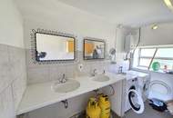 Geräumiges Bauernhaus samt großem Nebengebäude im Bauland