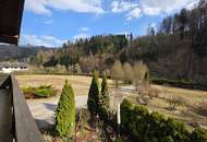 Mehr als ein Zuhause: Ein Refugium für Mensch und Tier - Zweifamilienhaus mit Doppelgarage und Stallgebäude