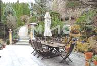 Großzügige Villa mit zauberhaftem Garten und Pool am Rande des Wienerwals
