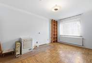 IMPOSANTER LANDSITZ FÜR HOHE ANSPRÜCHE! GROßZÜGIGE WOHN-UND NUTZFLÄCHEN SOWIE ÜBER 5000 m2 LAND