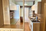 Großzügige Wohnung mit Loggia