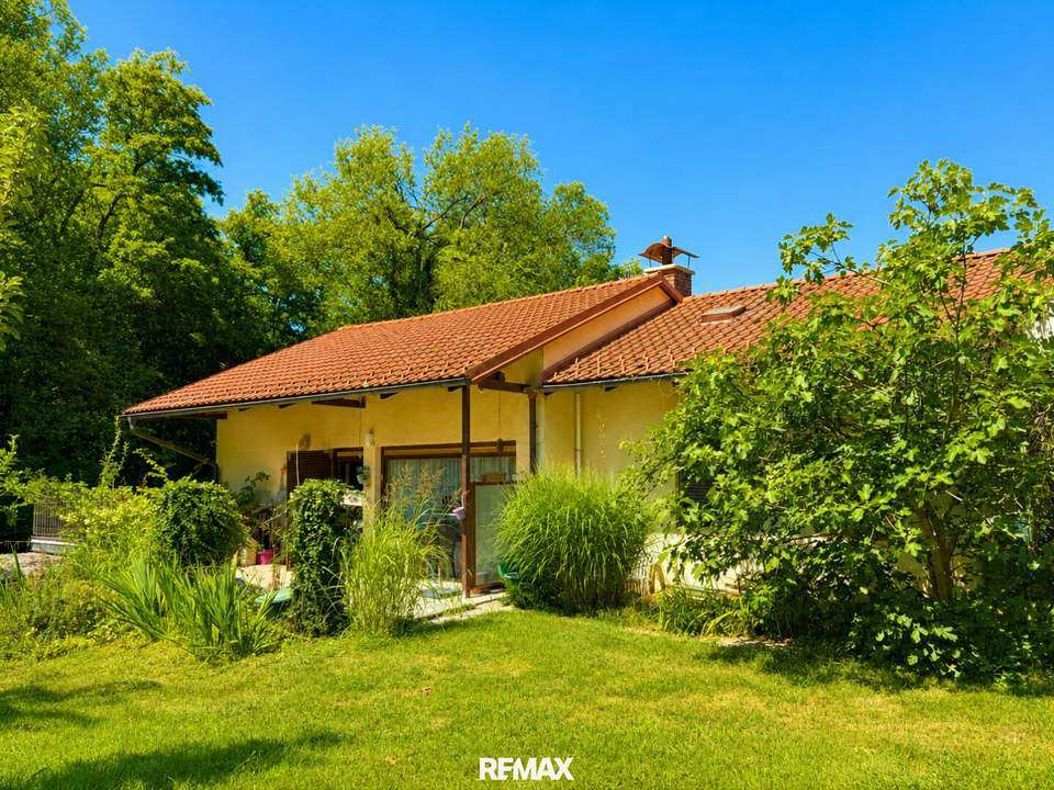 Charmanter Bungalow in absoluter Ruhelage am Waldrand