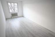 "++Ruhig ++ KFZ Stellplatz ++ U1 Nähe++"