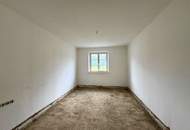 Sanierungsbedürftige Zwei-Zimmer-Wohnung mit einem Parkplatz | RIEDERSBACH