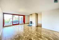 Provisionsfrei: Traumwohnung mit Kamin und Balkon in Nussdorfer Wohnanlage mit In- und Outdoorpool! Garage verfügbar!