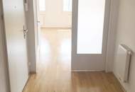 Lichtdurchflutete Dachgeschosswohnung mit mehreren Freiflächen!