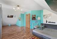 Modernes Einfamilienhaus mit Pool und Photovoltaik