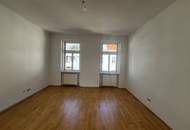UNBEFRISTET - Helle 2,5-Zimmer Wohnung mit separater Küche und Abstellraum