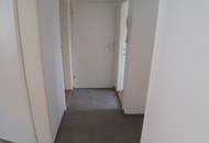 Grünes Wohnen in sonniger Lage lädt zum Erholen und Entspannen ein! Sehr gemütlich, hell und freundlich, schöner Schnitt! 1A-Infrastruktur! Sofort verfügbar!