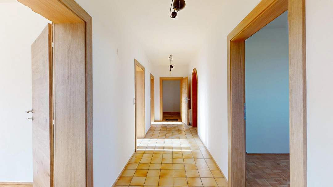 Familienwohnung mit 4 Zimmer im 1 OG | privater Gartenanteil im EG