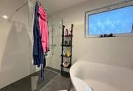 Gepflegtes Einfamilienhaus mit großem Grundstück und moderner Haustechnik – ca. 25 km von Graz
