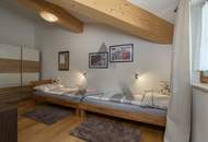 Miete: Neuwertige Dachgeschosswohnung